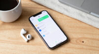 Meta to offer rival AI chatbots limited free access to WhatsApp: report (META:NASDAQ)