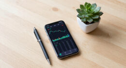 The Club's top 10 things to watch in the stock market Monday